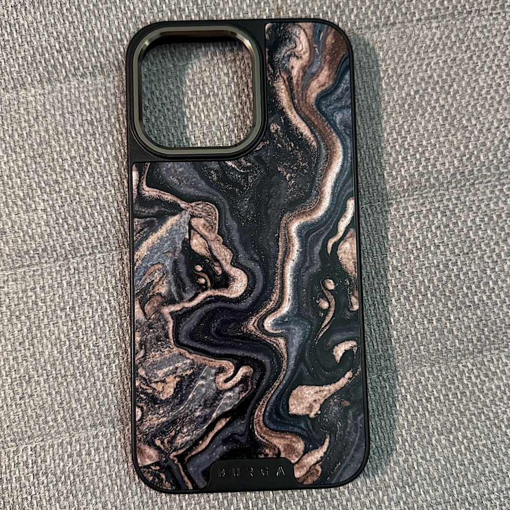 Burga Elite Case - Enchanted Mirror